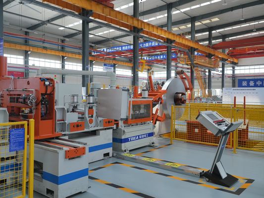 satın al 45 Çelik Roller Z Profile Makine 1.5mm - 3.0mm CZ Çelik Çatı Makinesi online manufacture