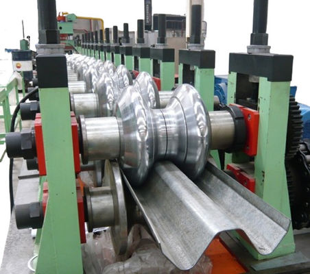 satın al Otomatik W Beam Çarpışma Engelli Makinesi Ulusal Yollar Metal Stud Forming Makinesi online manufacture