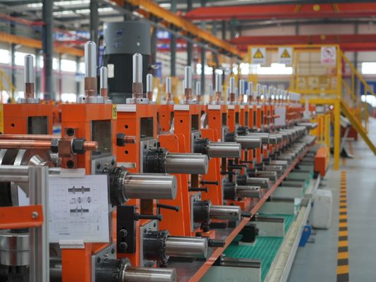 Otomatik Çelik Yaprak Metal Rulo Formasyon Makinesi Stacker ile